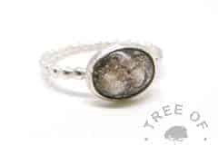 cremation ash ring on twisted wire band, classic ashes
