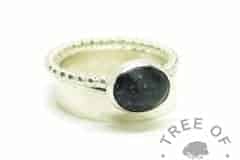 black ashes jewellery ring on Argentium silve 935 bubble wire band. Vampire black resin sparkle mix. Solid Argentium 935 purity silver band. 6mm shiny band, engravable