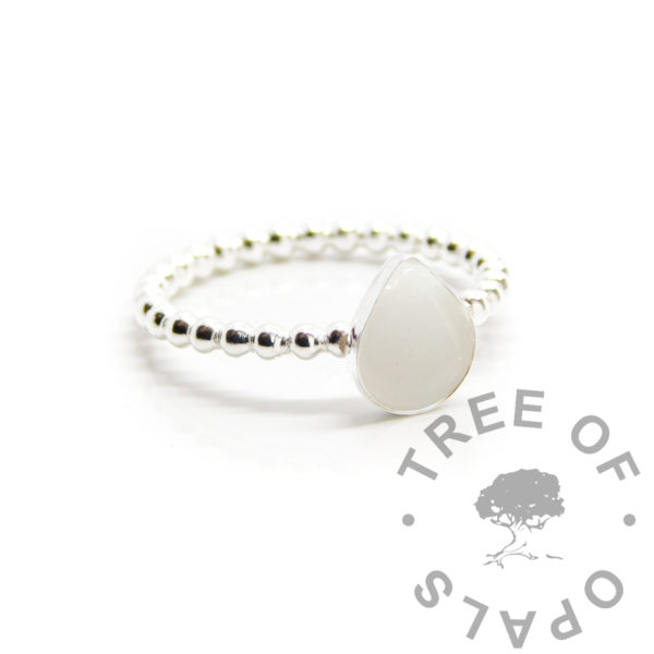 classic breastmilk teardrop ring, solid silver ring shank pearl or bubble wire. 8x6mm teardrop bezel with direct pour breastmilk jewellery. Handmade breastfeeding keepsake or breastmilk jewelry ring. Digital image mockup