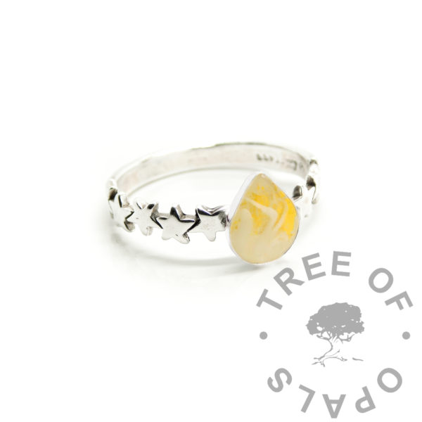 Breastmilk Teardrop Ring star band 8x6mm teardrop bezel ring setting with direct pour breastmilk and gold leaf. Handmade solid silver keepsake, breastfeeding ring setting. Solid sterling silver band and pear setting 925 solid silver. Digital mockup photo