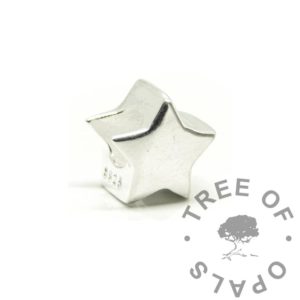 Engravable Bead star charm for engraving, for European bracelets or large hole bead charms like Pandora bracelets. 12mm star. Engaved Dad and a heart emoji on the back with Silver South Script font. Solid Sterling silver 925 keepsake engraved jewellery